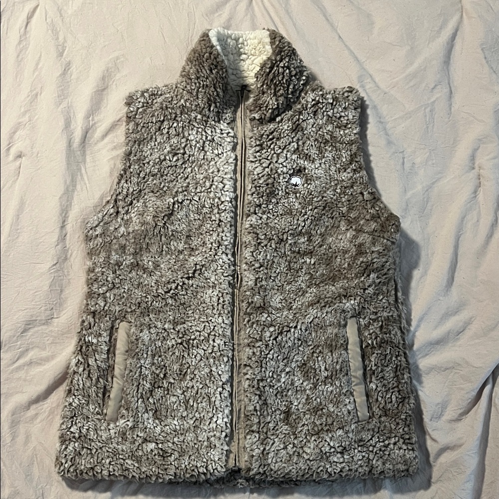 Southern Shirt Co Gray Sherpa Vest